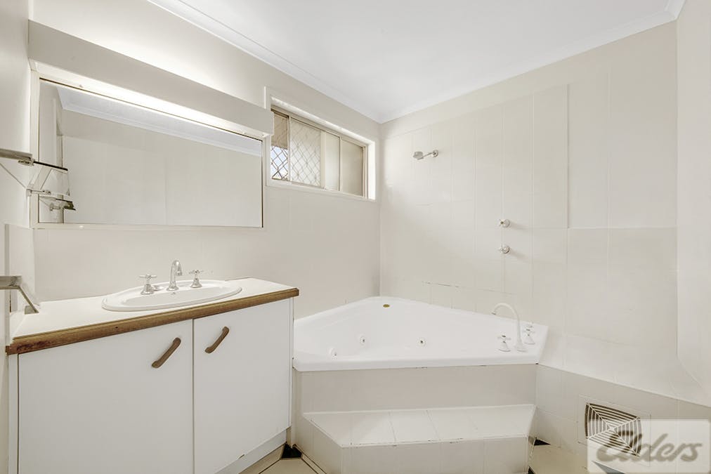 4/46 J Hickey Avenue, Clinton, QLD, 4680 - Image 11