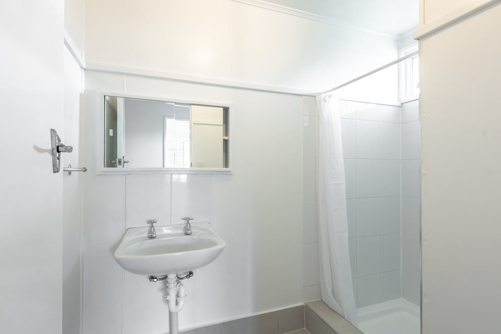 28 Quandong Street, Currajong, QLD, 4812 - Image 9