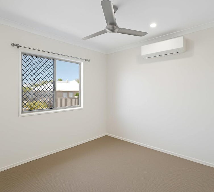 18 Viewpoint Way, New Auckland, QLD, 4680 - Image 17