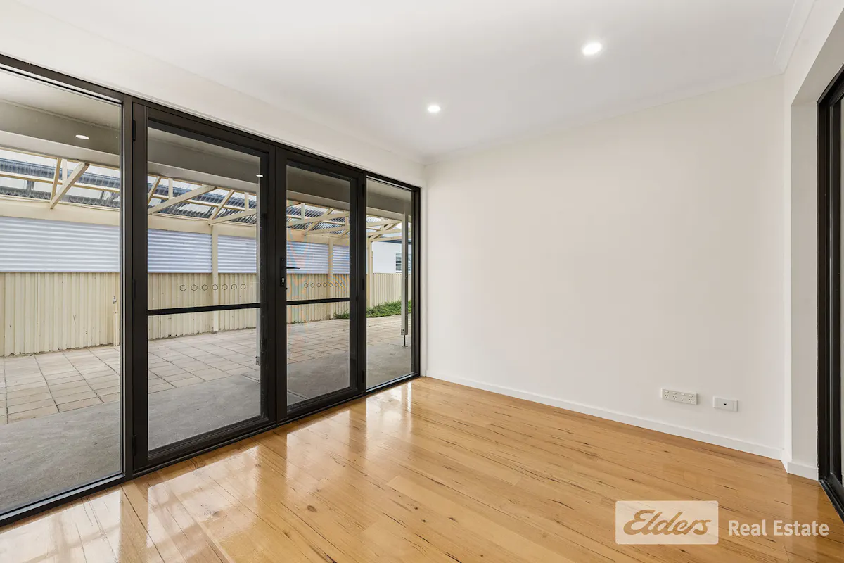 24 Elizabeth Street — photo 6 of 19