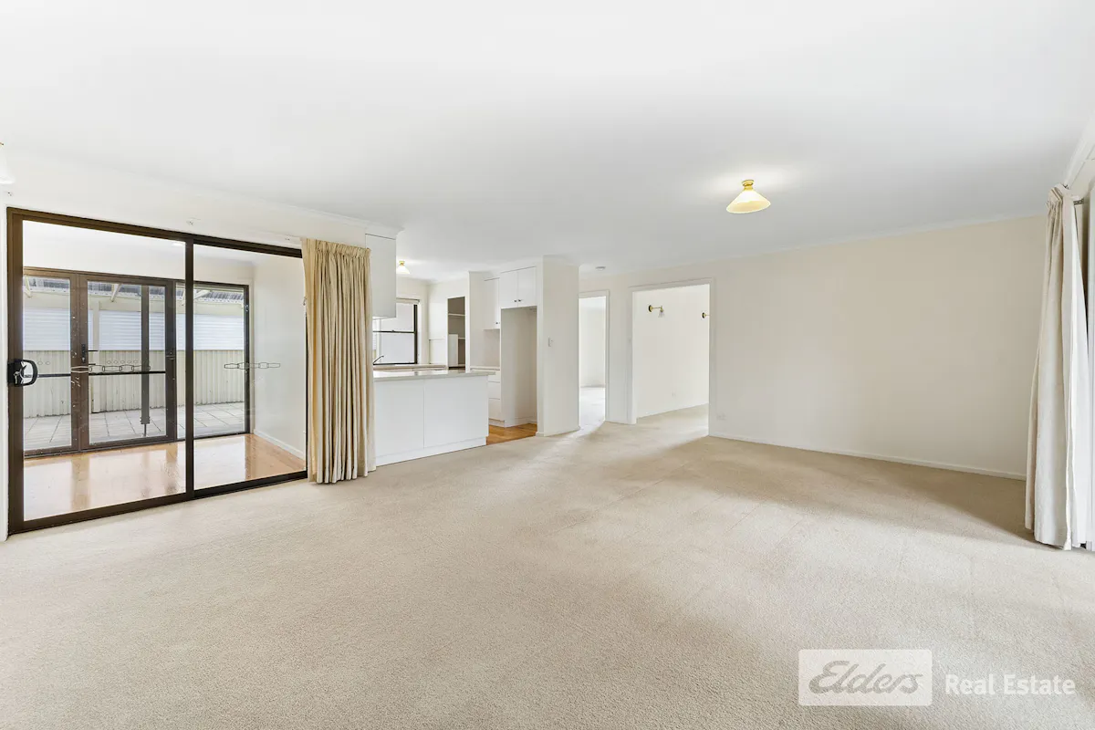 24 Elizabeth Street — photo 7 of 19