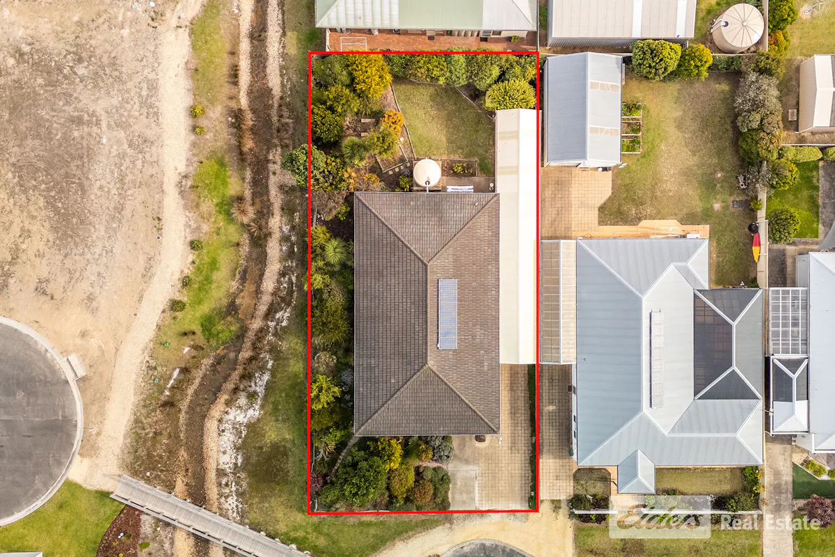 24 Elizabeth Street — photo 18 of 19