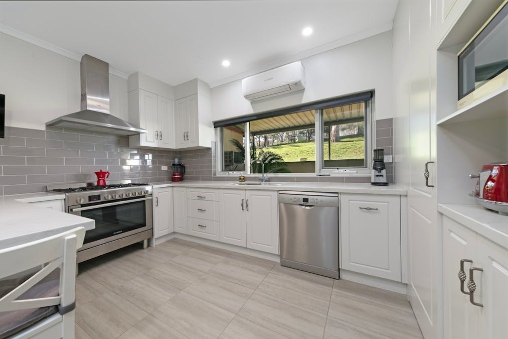 18 Popes Hill Road, Watervale, SA, 5452 - Image 6
