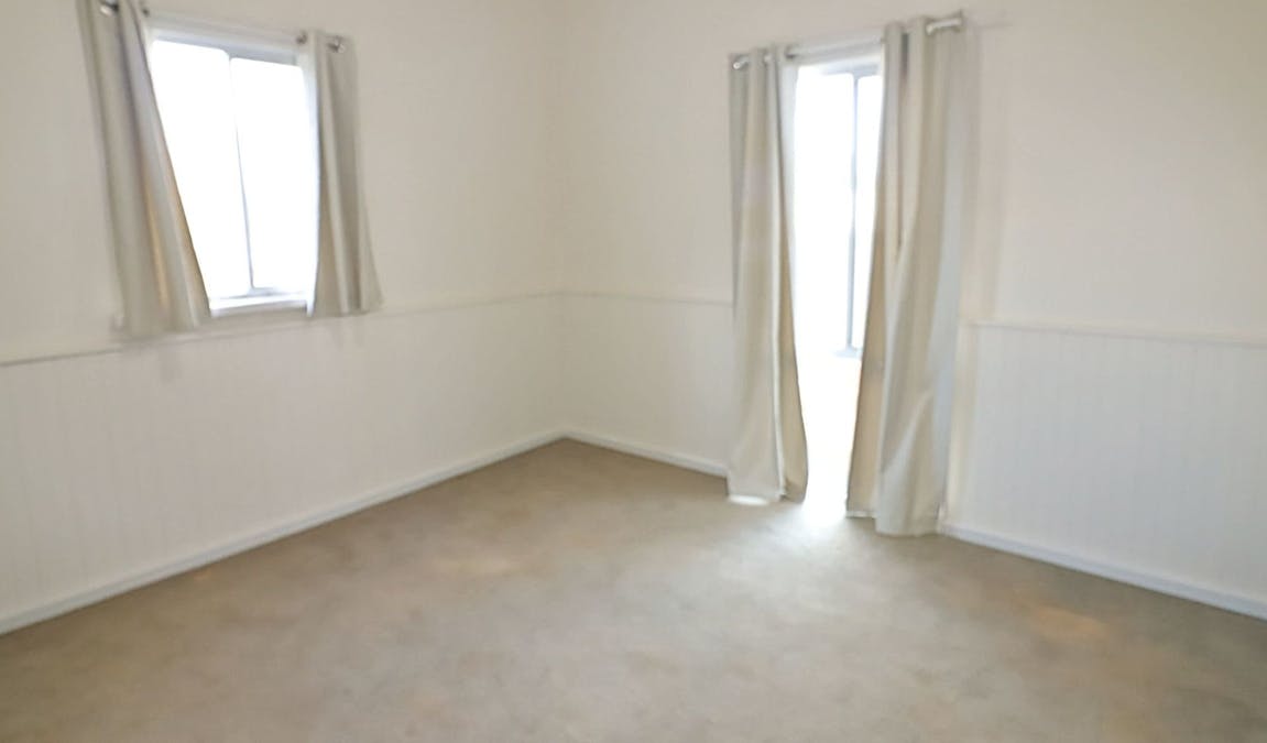 21 Quinlan Street, Wongan Hills, WA, 6603 - Image 11