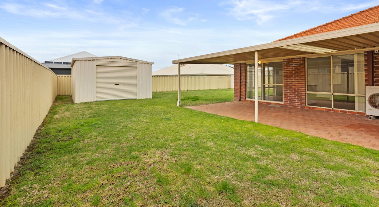 9 Pungura Road, Dalyellup, WA, 6230 - Image 2