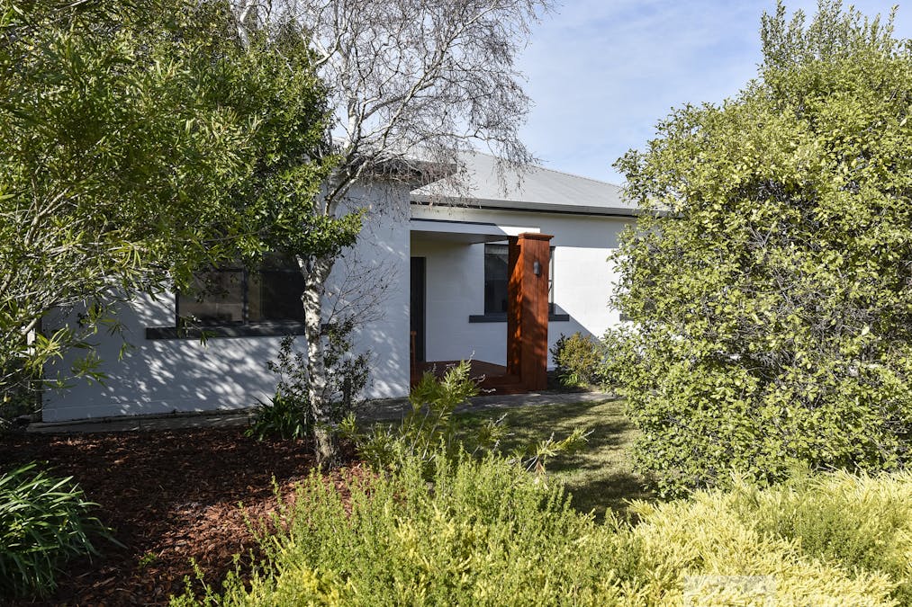 6 Aitken Street, Millicent, SA, 5280 - Image 2
