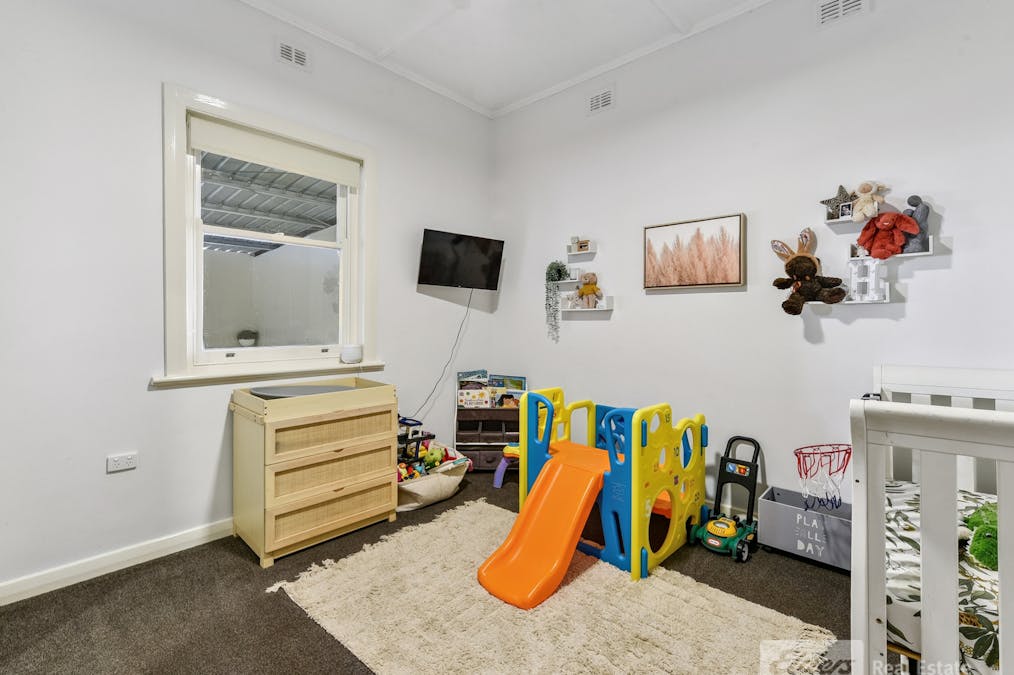 6 Aitken Street, Millicent, SA, 5280 - Image 12