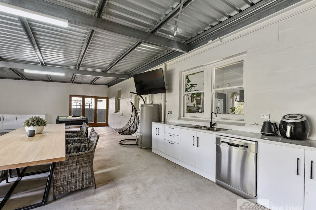 6 Aitken Street, Millicent, SA, 5280 - Image 16