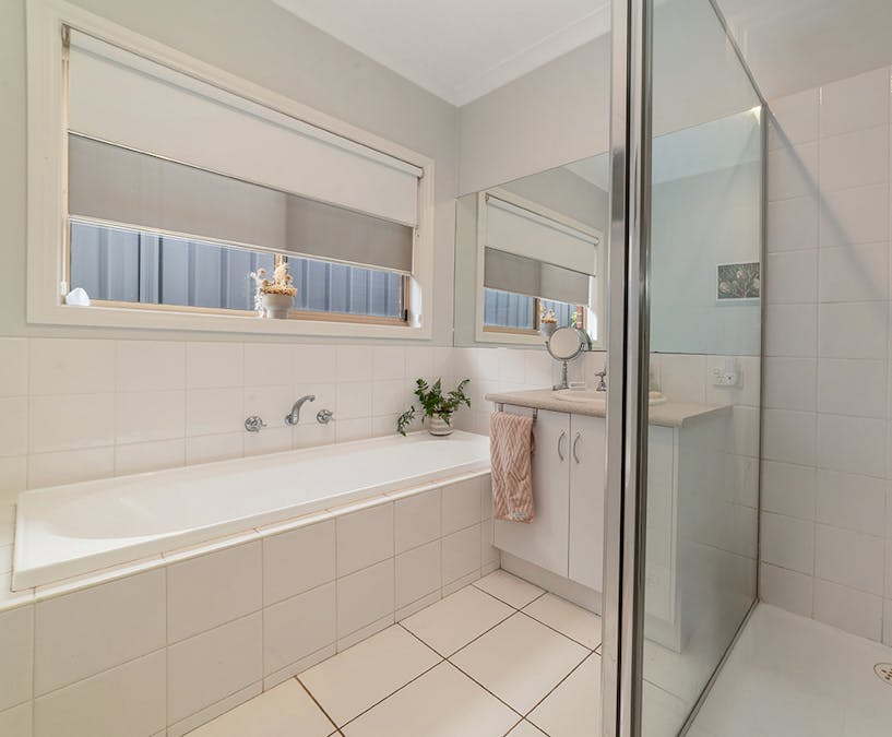 19 Windsor Drive, Hamilton, VIC, 3300 - Image 17
