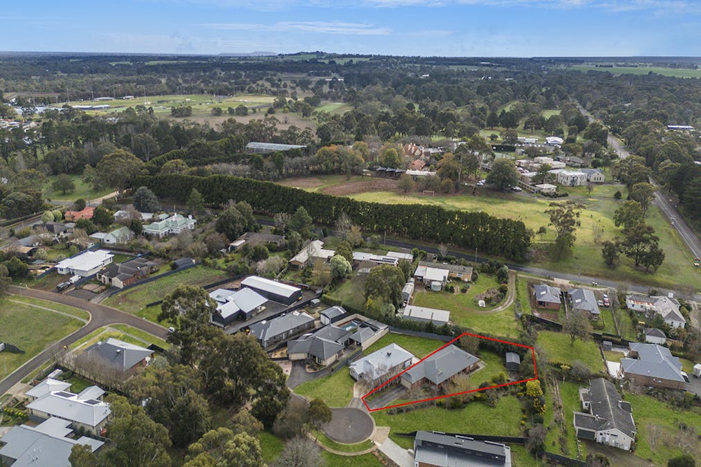 19 Windsor Drive, Hamilton, VIC, 3300 - Image 23
