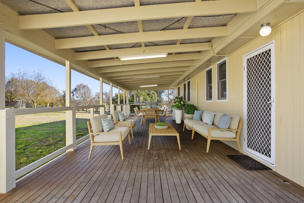 378 Hillview Drive, Murrumbateman, NSW, 2582 - Image 11