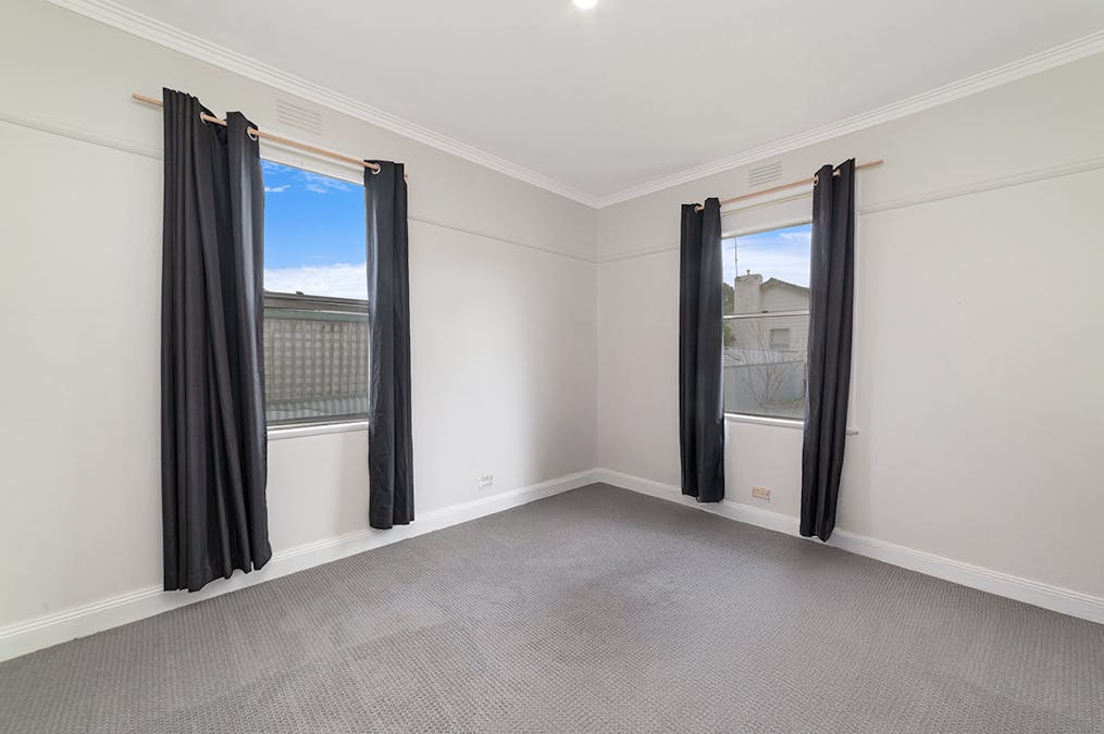 49 Kenna Avenue, Hamilton, VIC, 3300 - Image 7