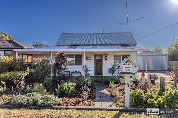 26 Elizabeth Street, Edenhope, VIC, 3318 - Image 1