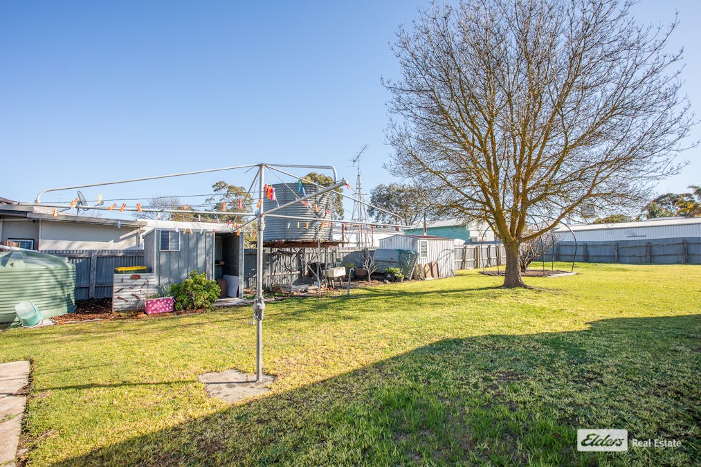 26 Elizabeth Street, Edenhope, VIC, 3318 - Image 13