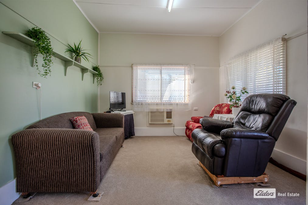 26 Elizabeth Street, Edenhope, VIC, 3318 - Image 3