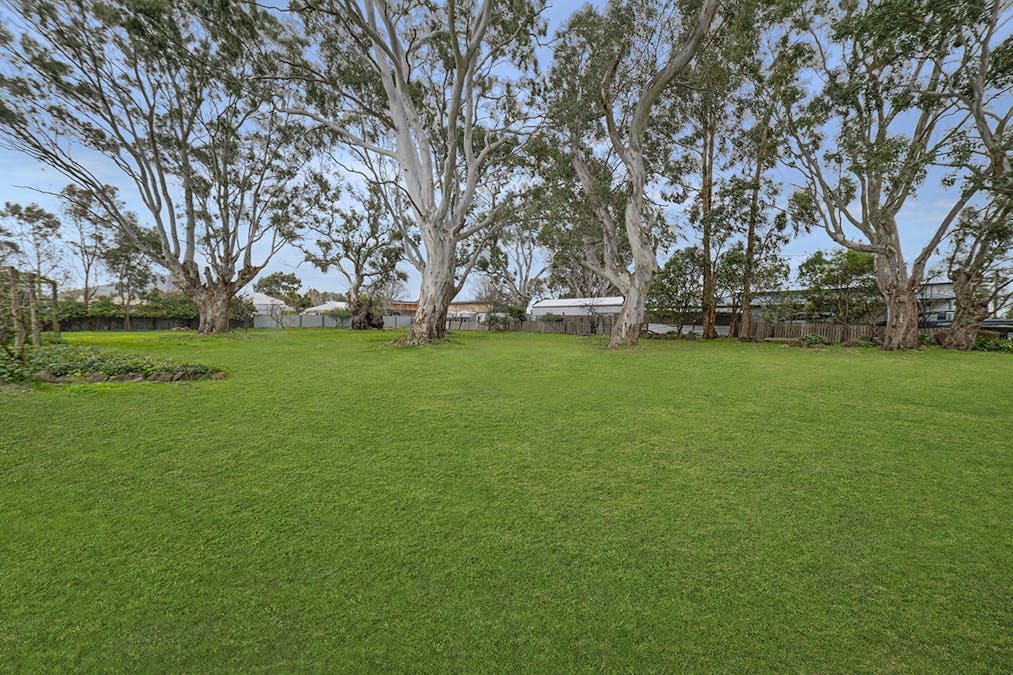 104 Martin Street, Dunkeld, VIC, 3294 - Image 12