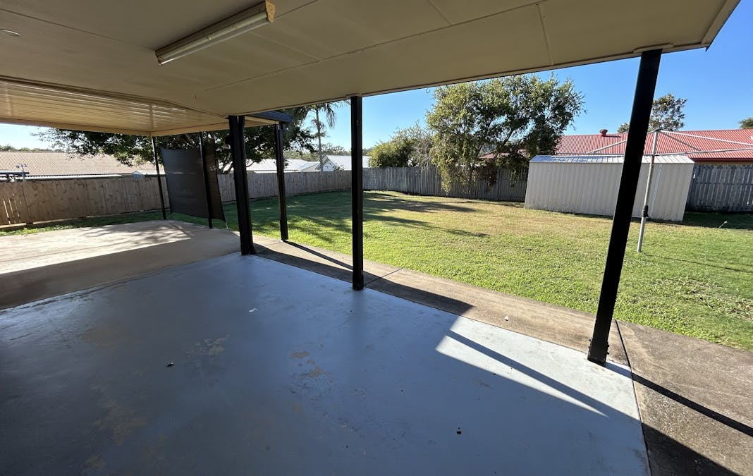 11 Willespie Place, New Auckland, QLD, 4680 - Image 11