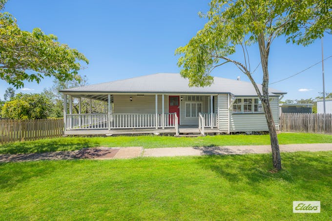 4 Raglan Street, Mount Larcom, QLD, 4695 - Image 1