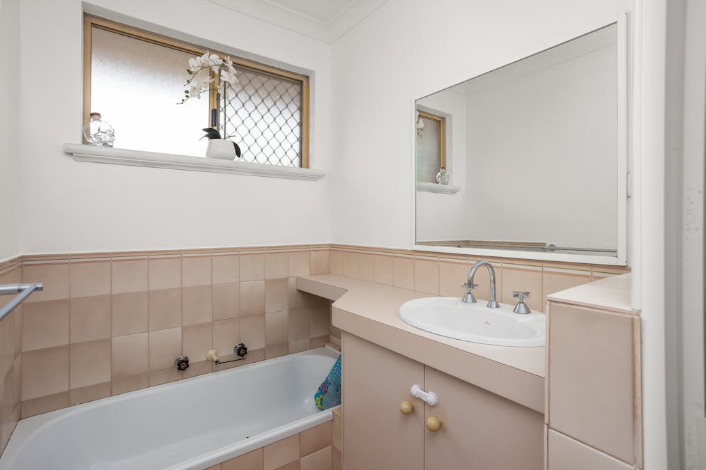 29 Julia Drive, South Bunbury, WA, 6230 - Image 14