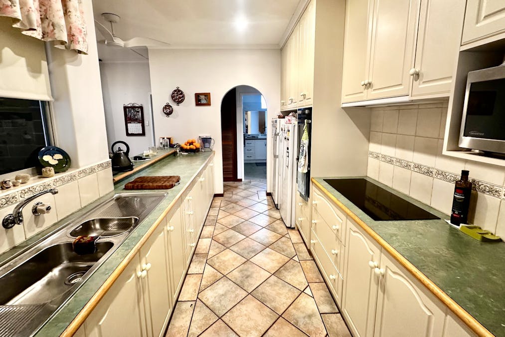 517 Yilliminning Road, Narrogin Valley, WA, 6312 - Image 2