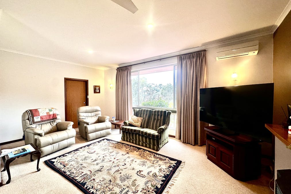 517 Yilliminning Road, Narrogin Valley, WA, 6312 - Image 4