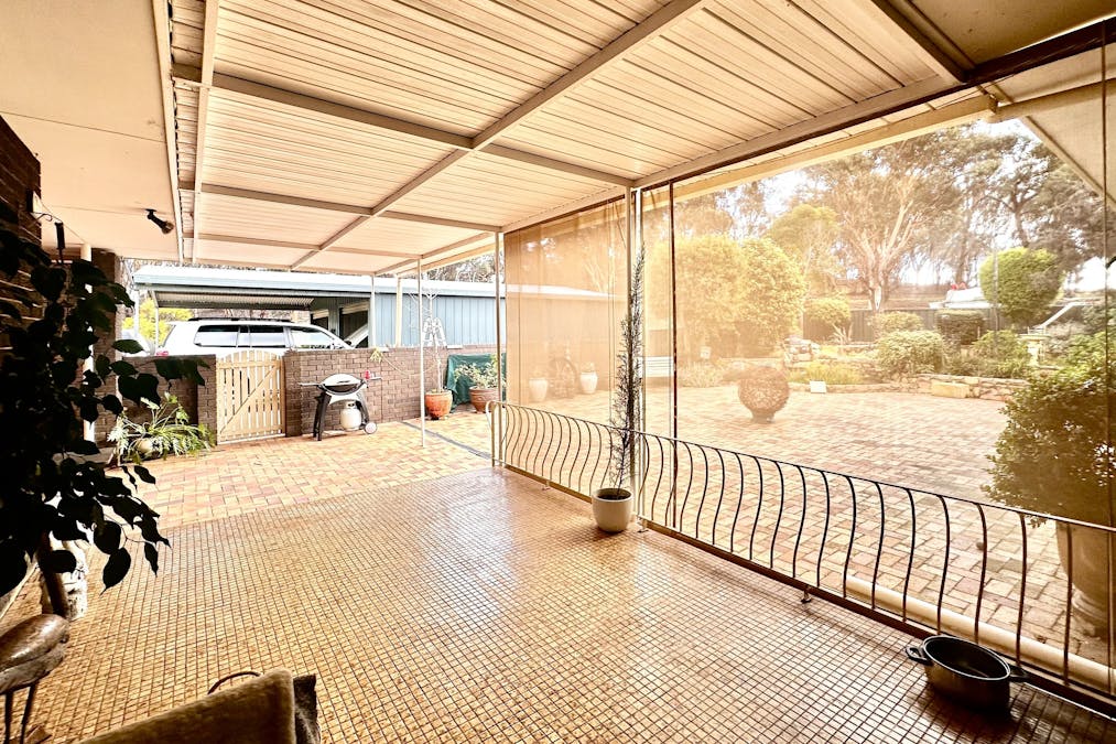 517 Yilliminning Road, Narrogin Valley, WA, 6312 - Image 9