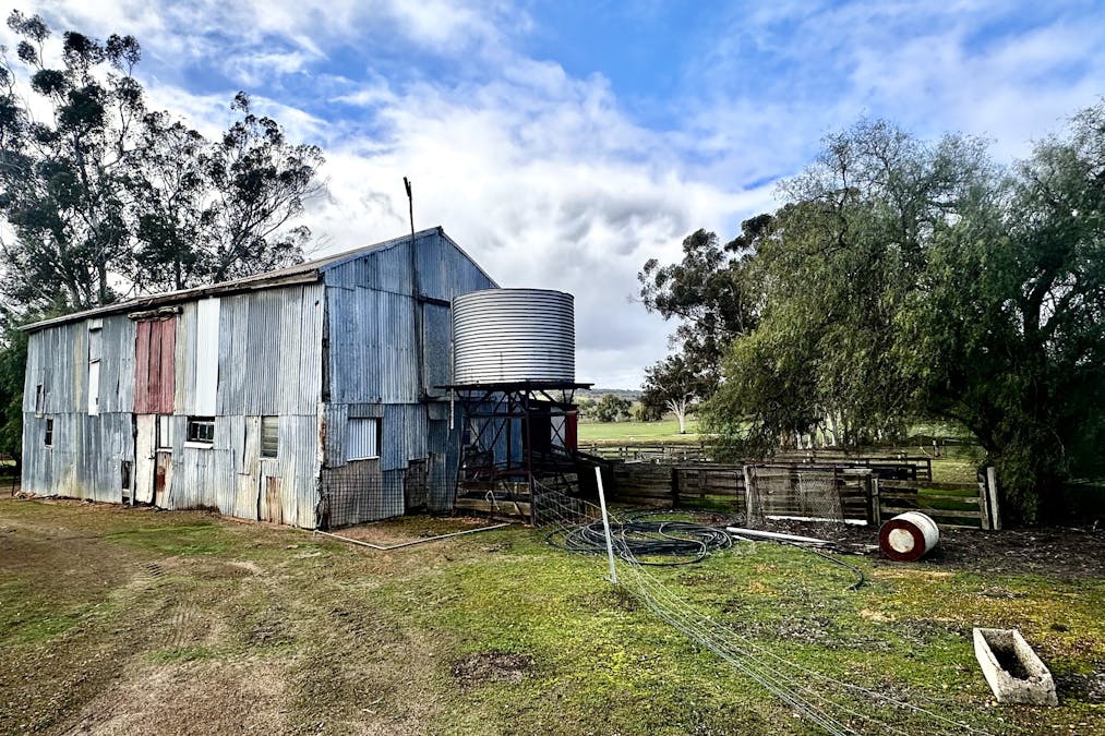 517 Yilliminning Road, Narrogin Valley, WA, 6312 - Image 18