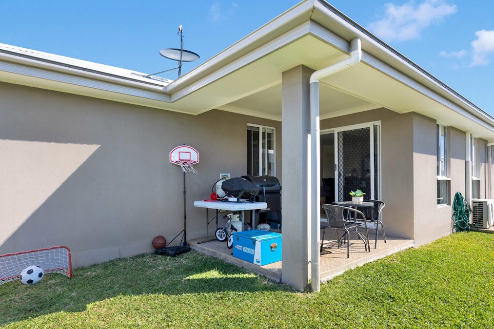 22 Emperor Boulevard, Burdell, QLD, 4818 - Image 16