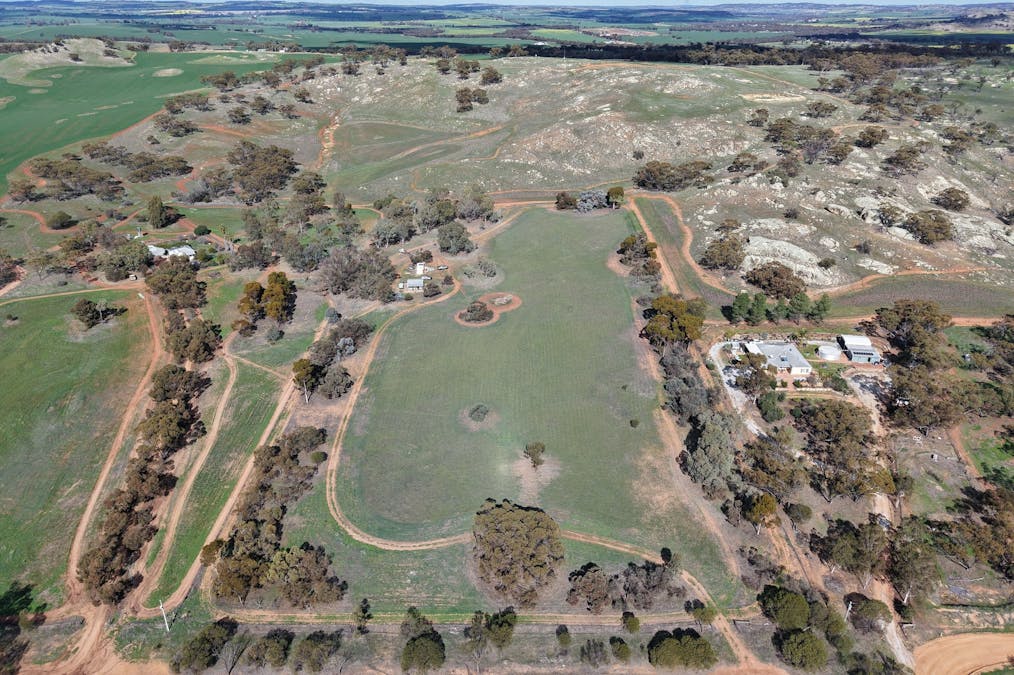 28  Springs Road, York, WA, 6302 - Image 4