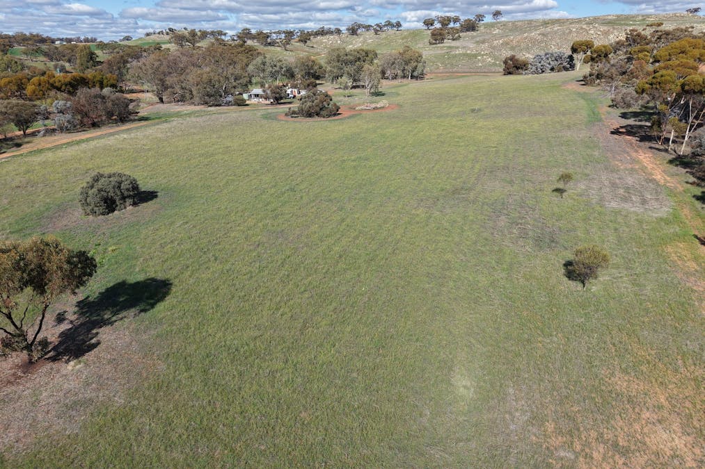 28  Springs Road, York, WA, 6302 - Image 15