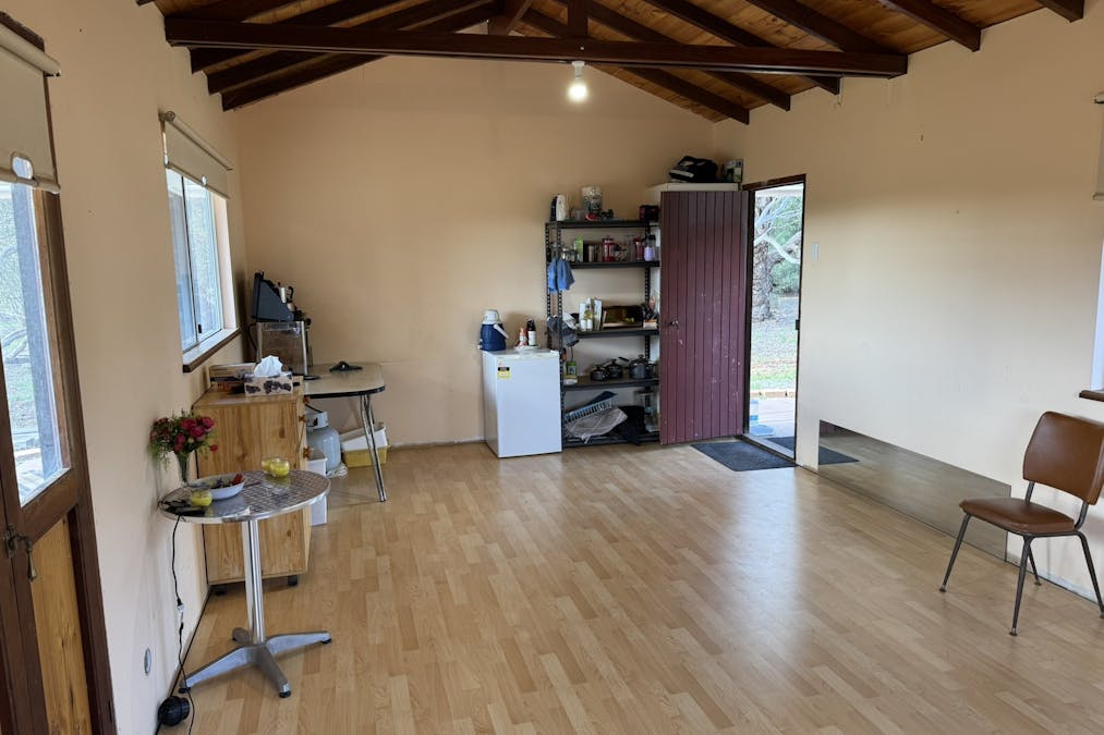 28  Springs Road, York, WA, 6302 - Image 7