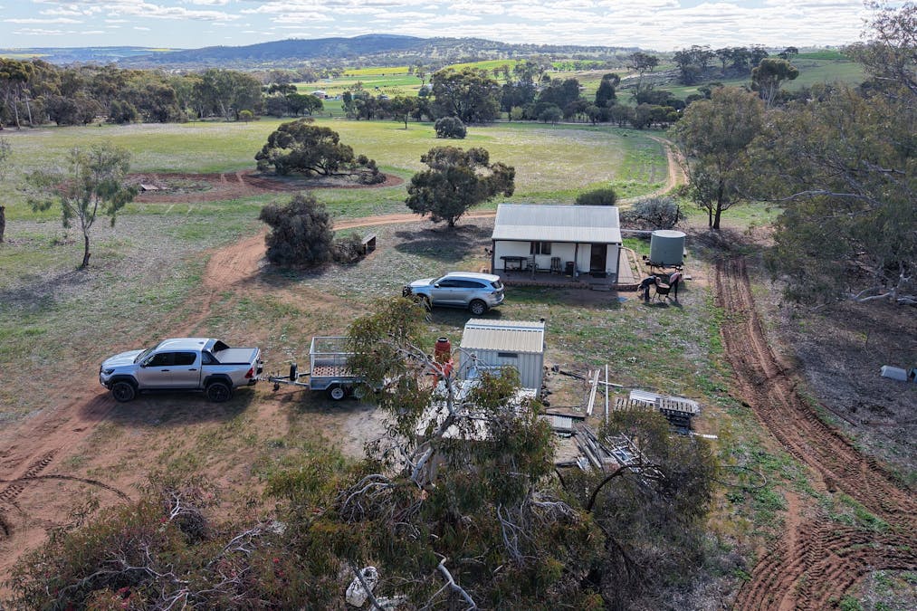 28  Springs Road, York, WA, 6302 - Image 9