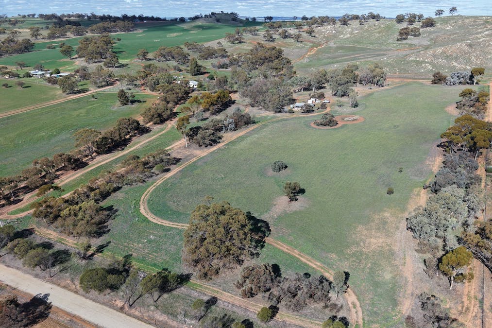 28  Springs Road, York, WA, 6302 - Image 22