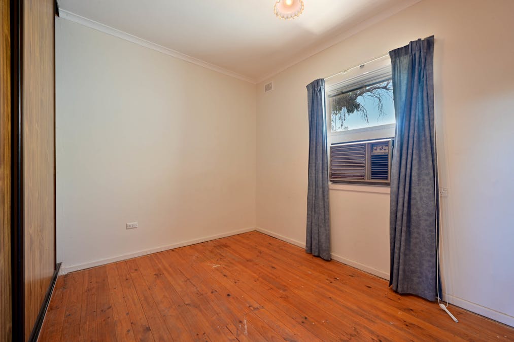 110 Flinders Avenue, Whyalla Stuart, SA, 5608 - Image 10