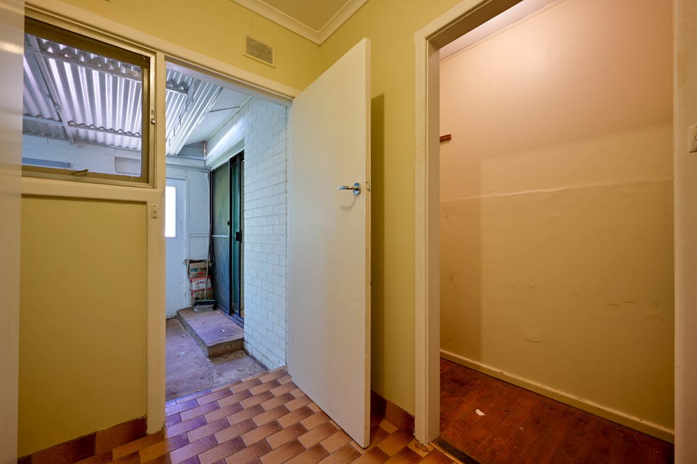110 Flinders Avenue, Whyalla Stuart, SA, 5608 - Image 13