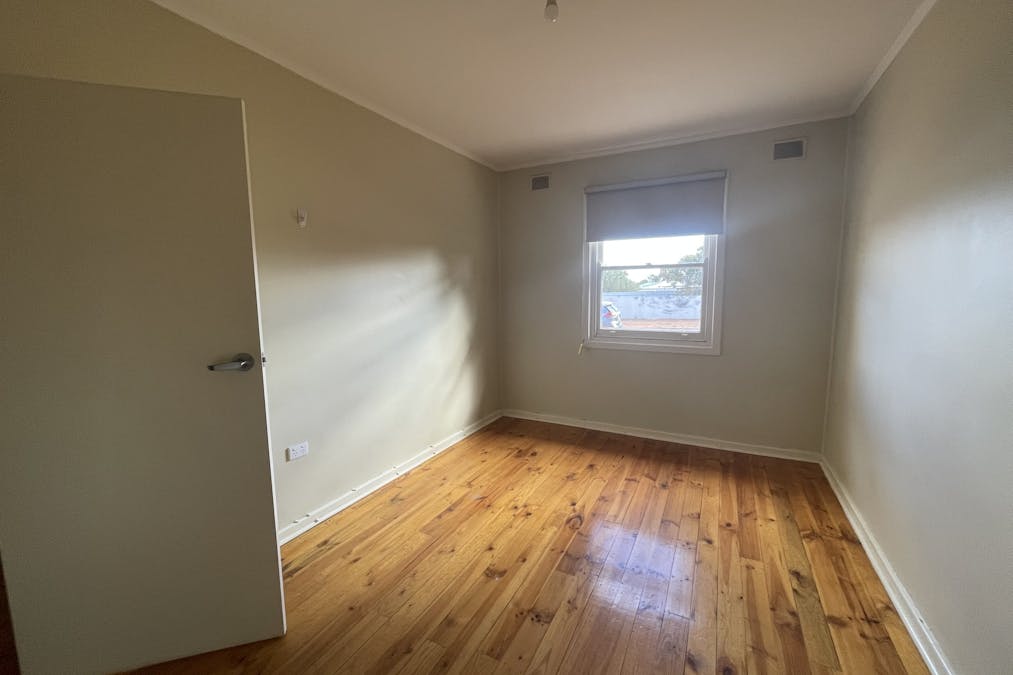 12 Whittard Street, Whyalla Norrie, SA, 5608 - Image 4