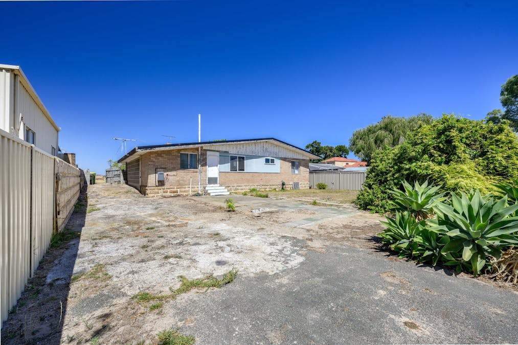 10 Lake Street, Rockingham, WA, 6168 - Image 20