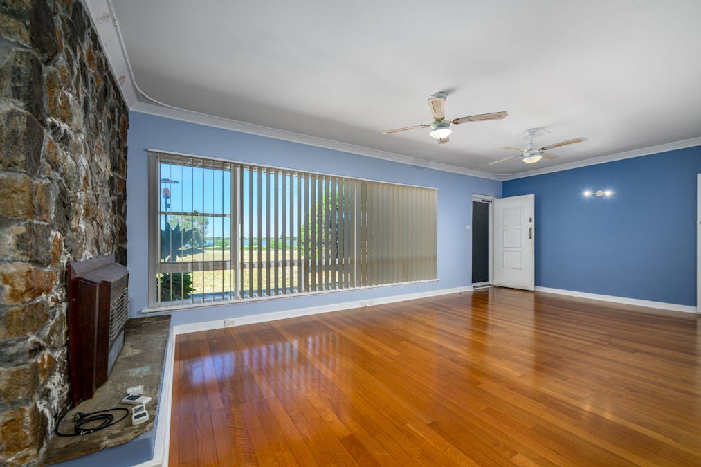 10 Lake Street, Rockingham, WA, 6168 - Image 10