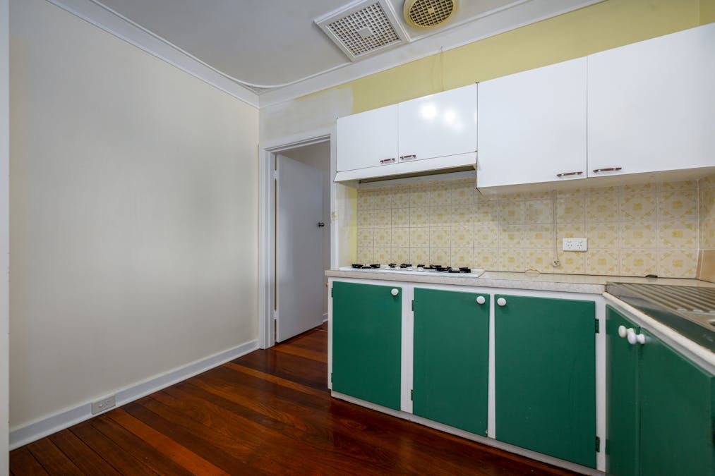 10 Lake Street, Rockingham, WA, 6168 - Image 12
