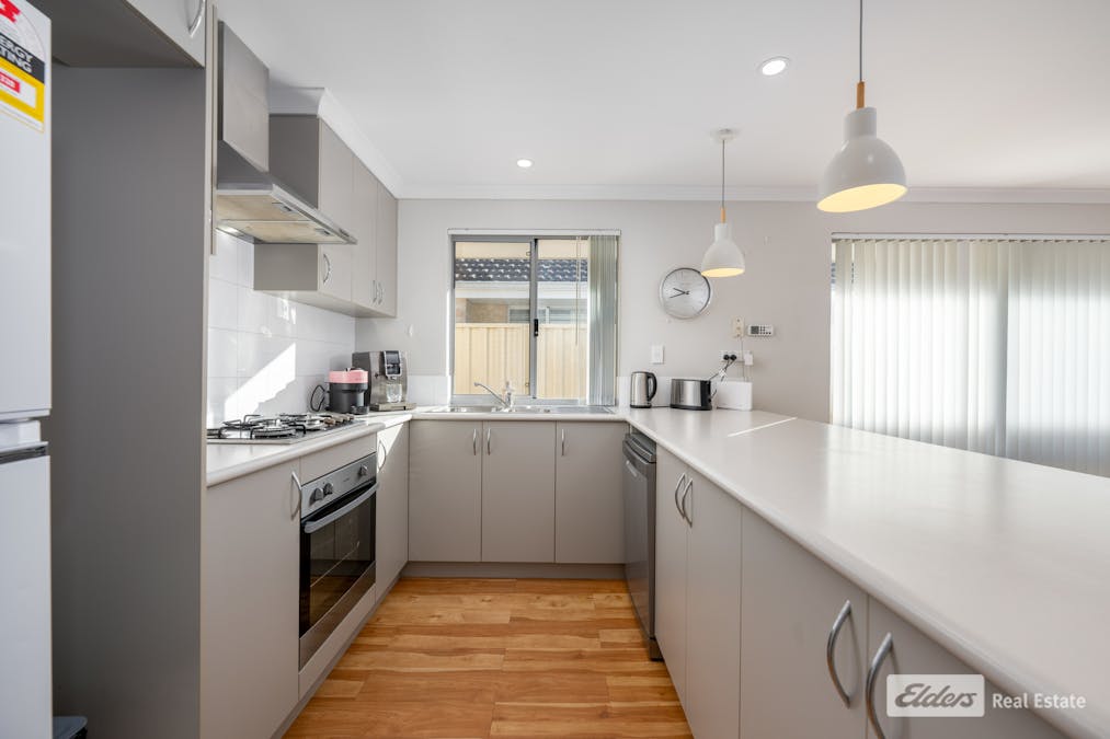 8/23 Bampton Way, Warnbro, WA, 6169 - Image 6
