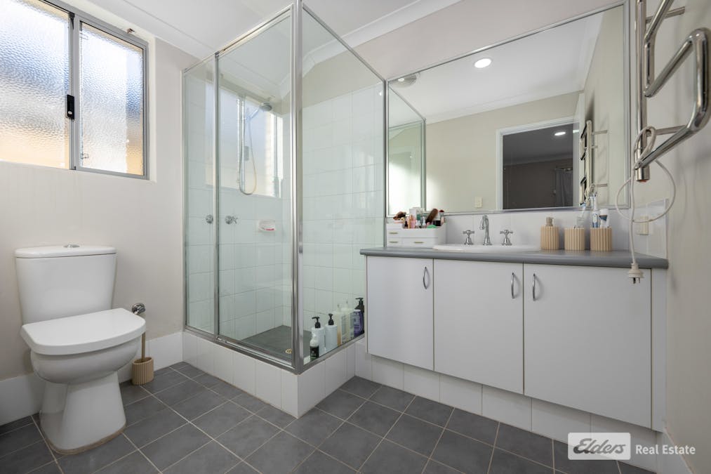 8/23 Bampton Way, Warnbro, WA, 6169 - Image 8