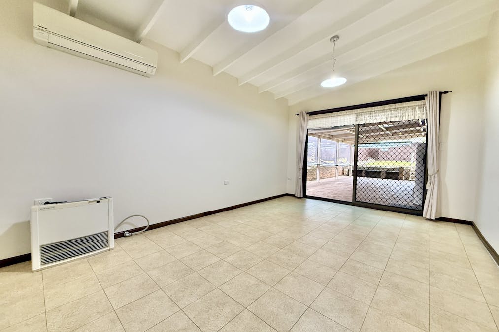 24 Hodges Street, Parkes, NSW, 2870 - Image 5