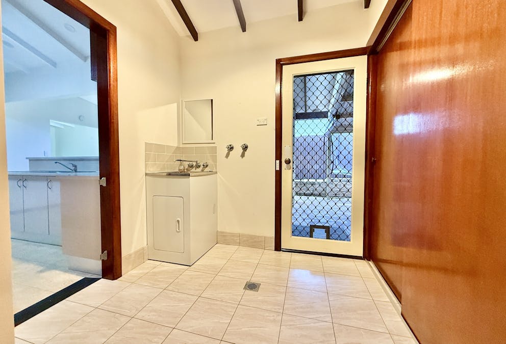 24 Hodges Street, Parkes, NSW, 2870 - Image 8
