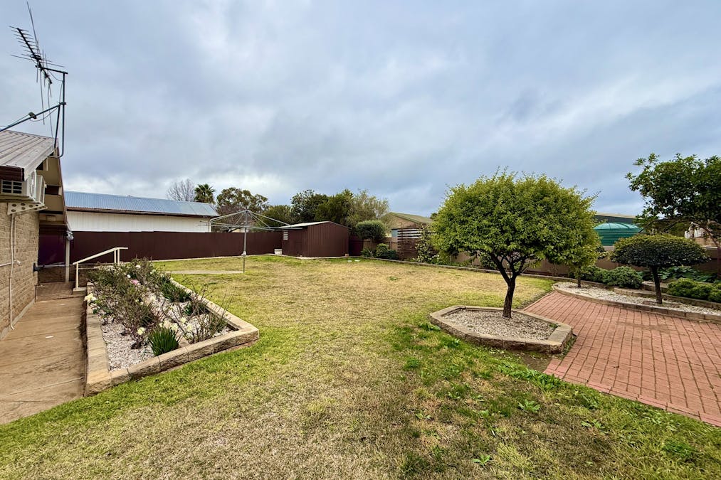 24 Hodges Street, Parkes, NSW, 2870 - Image 13