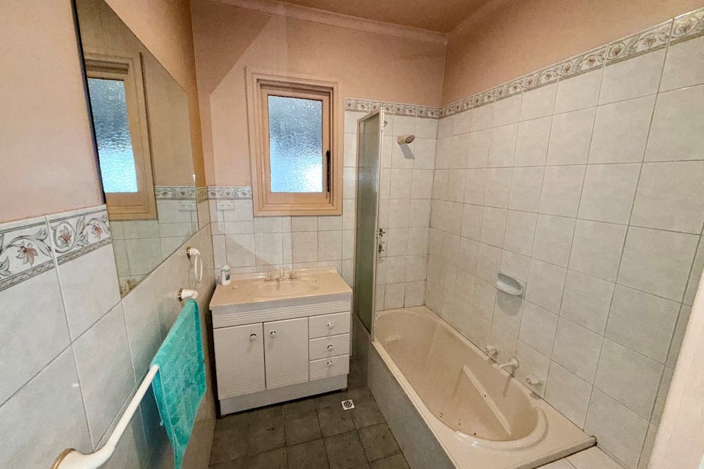 606 Cooltong Avenue, Renmark, SA, 5341 - Image 5