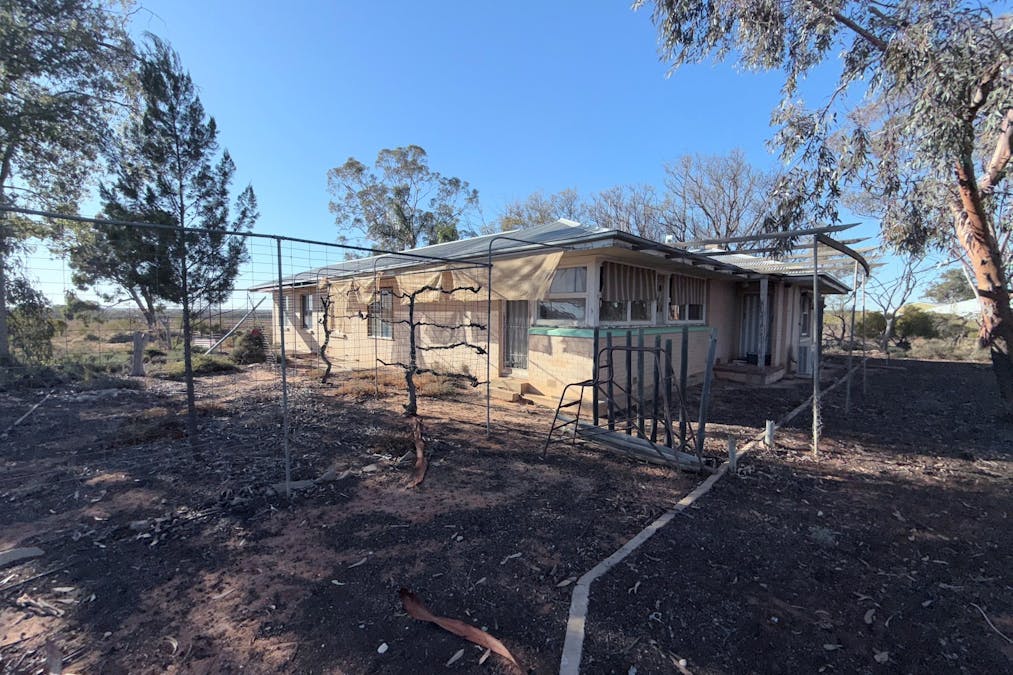 606 Cooltong Avenue, Renmark, SA, 5341 - Image 8