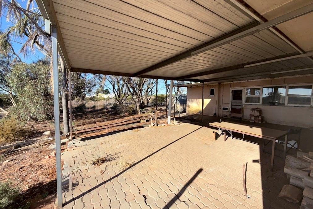 606 Cooltong Avenue, Renmark, SA, 5341 - Image 6