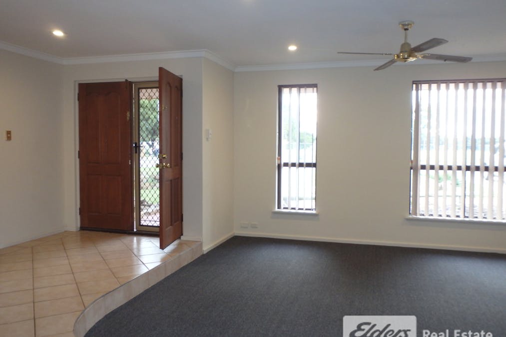 9 Townsend Road, Rockingham, WA, 6168 - Image 6