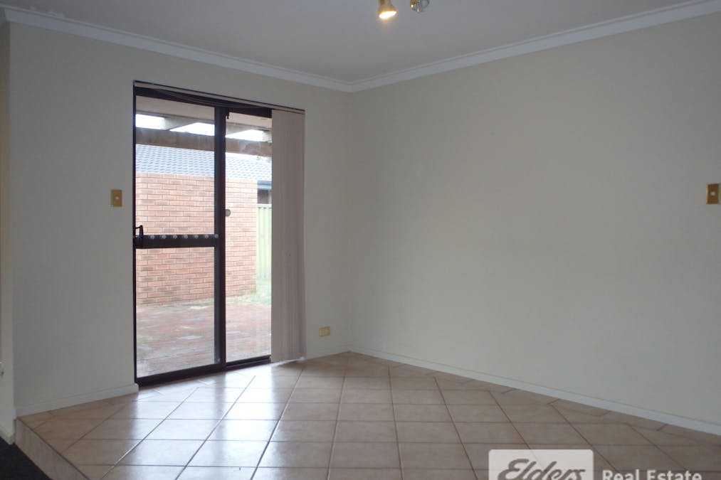 9 Townsend Road, Rockingham, WA, 6168 - Image 11