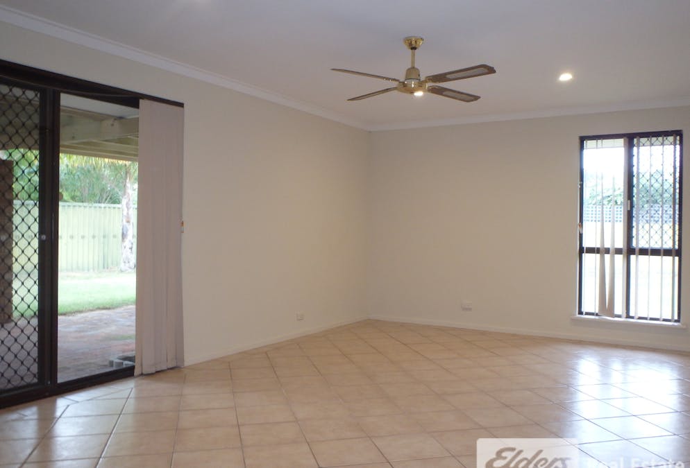9 Townsend Road, Rockingham, WA, 6168 - Image 12